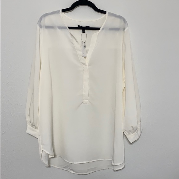 Banana Republic Tops - NWT- Banana Republic Cream Blouse